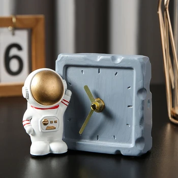 Kūrybos Dervos astronautas Mažas Laikrodis Vaikų miegamasis mielas Desktop Mini astronautas Laikrodis Velykų dovana, Namų dekoro priedai
